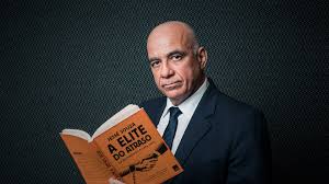 Quem deu o golpe, e contra quem?