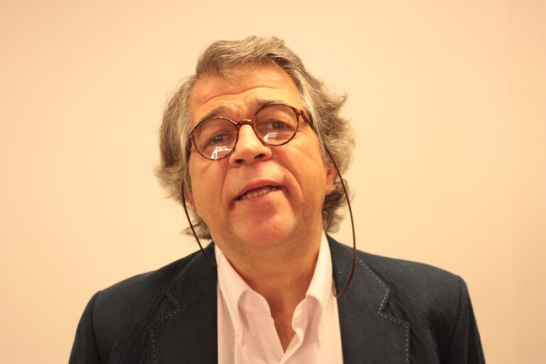 Dois anos de desgoverno – a política da caverna. Por Ricardo Antunes.