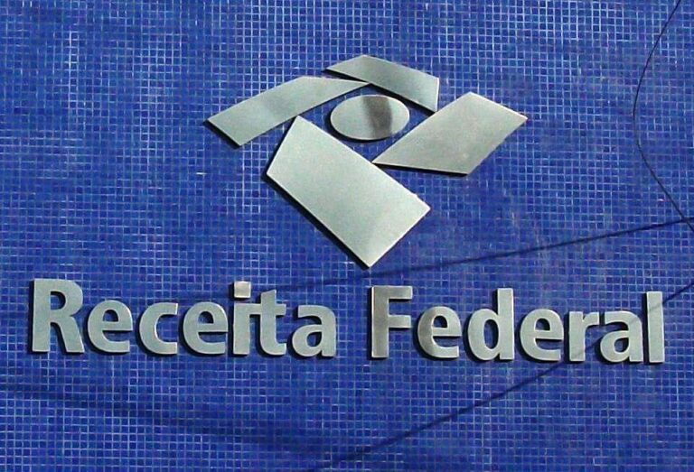 ‘20 mil recebem R$ 230 bi sem pagar Imposto de Renda’, diz secretário especial da Receita