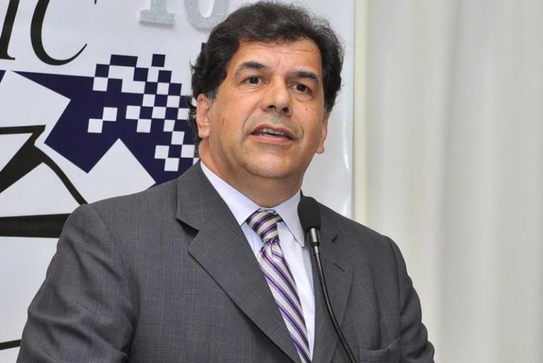 Estado e Mercado têm o desafio de superar a semiestagnação juntos, por Lacerda.