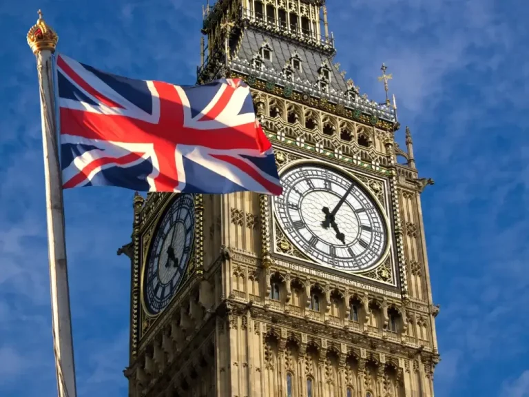 Crise com queda de Liz Truss lembra que brexit custa caro e isola Reino Unido