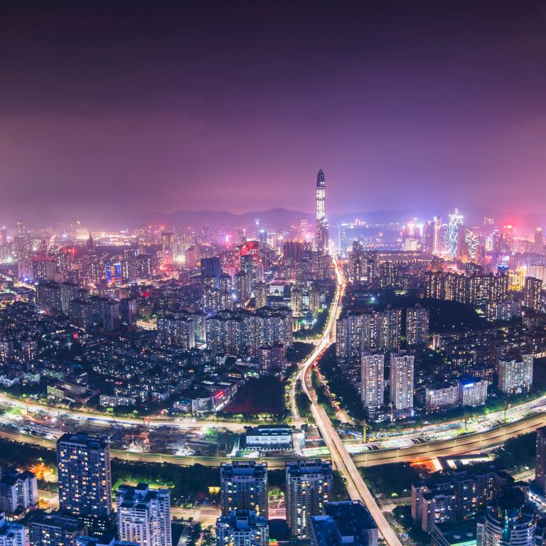 Xi Jinping deve reassumir China com economia mais lenta e múltiplas crises, por R. Zeidan.