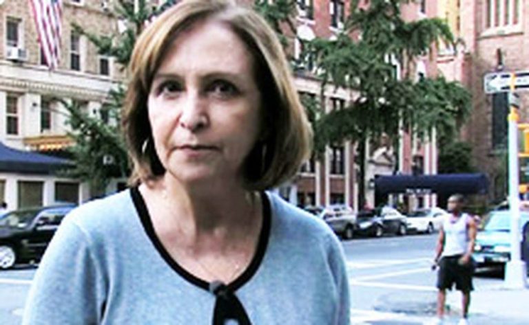 Culto armamentista nos EUA avilta valor da vida, por Lúcia Guimarães