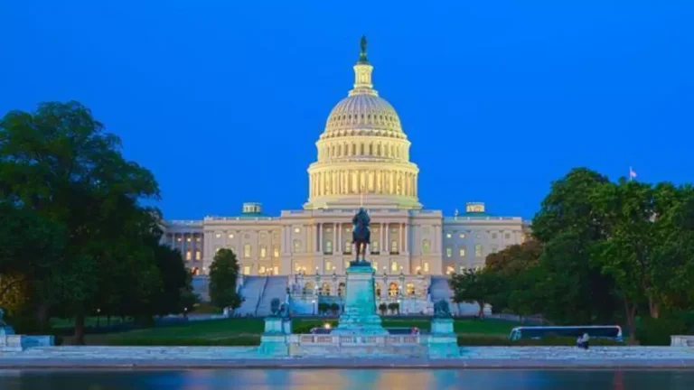Novo consenso de Washington, por Michael Roberts.