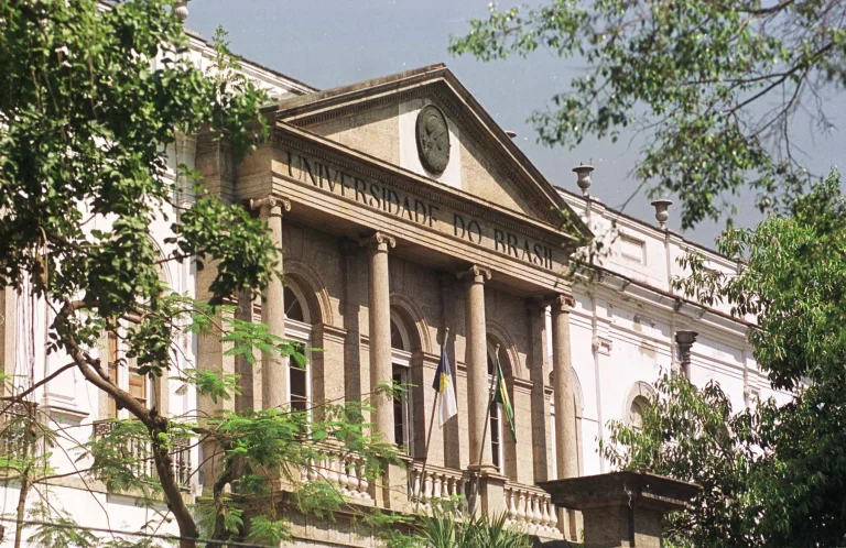 As elites querem o fim da universidade pública, por João Carlos Salles