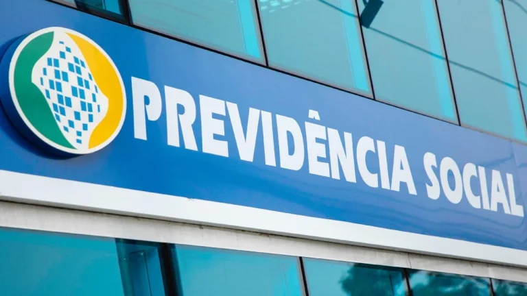 A privatização da previdência; por José Menezes Gomes